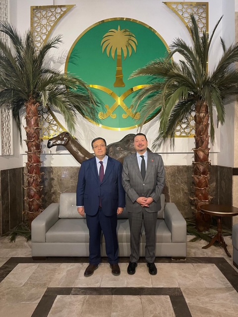 لقاء سعادة السفير فهد بن أسعد أبو النصر بسعادة نائب المدعي العام لدى محكمة التمييز التركية 