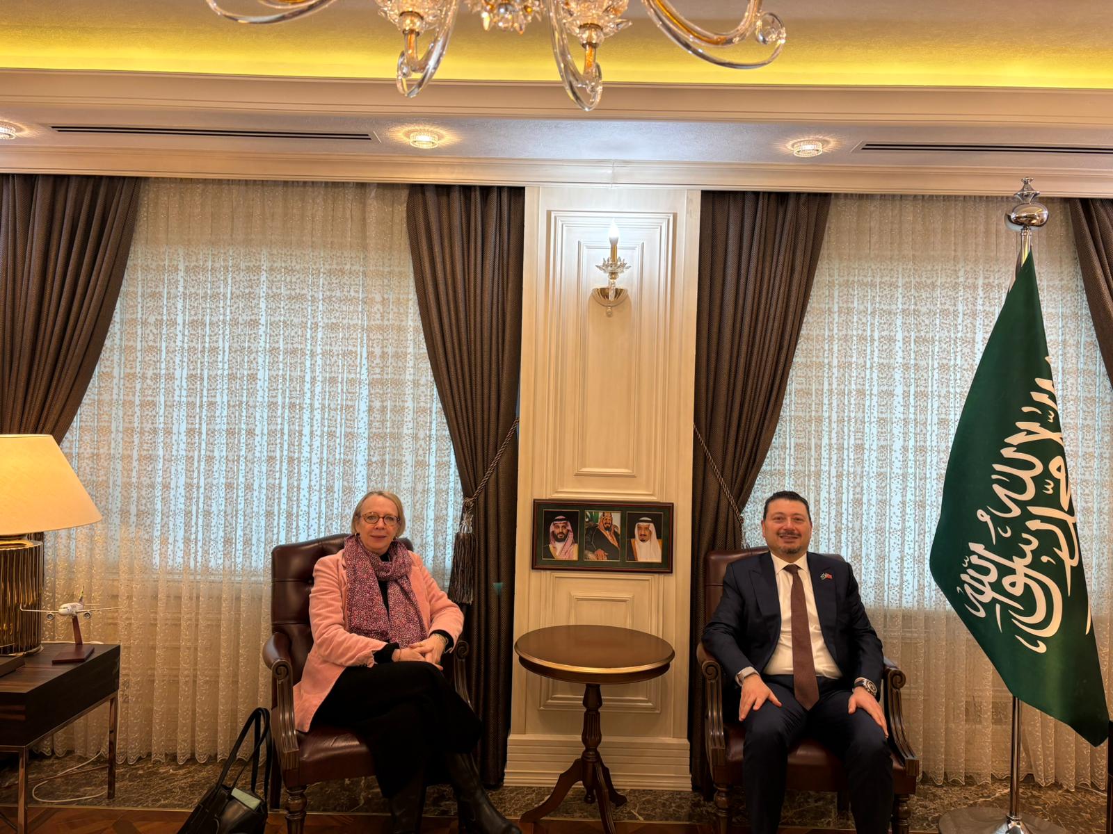 Sayın Büyükelçi'nin Sayın BM Kadın Birimi Türkiye Direktörü İle Görüşmesi